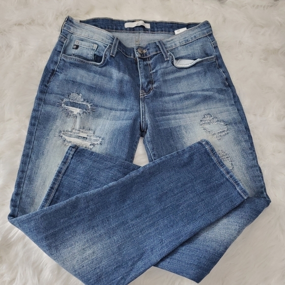 KanCan Distroyed Distressed Jeans Size 26. Good preowned condition. - Picture 3 of 10